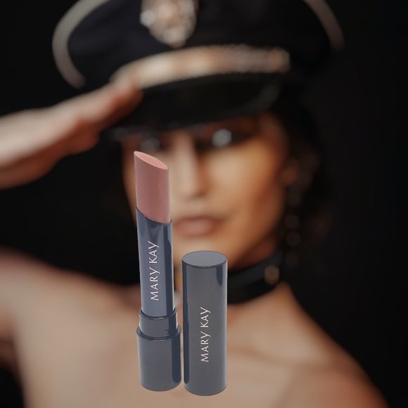 Better Than Bare Supreme Hydrating Lipstick - Mary Kay - Picture 3 of 7